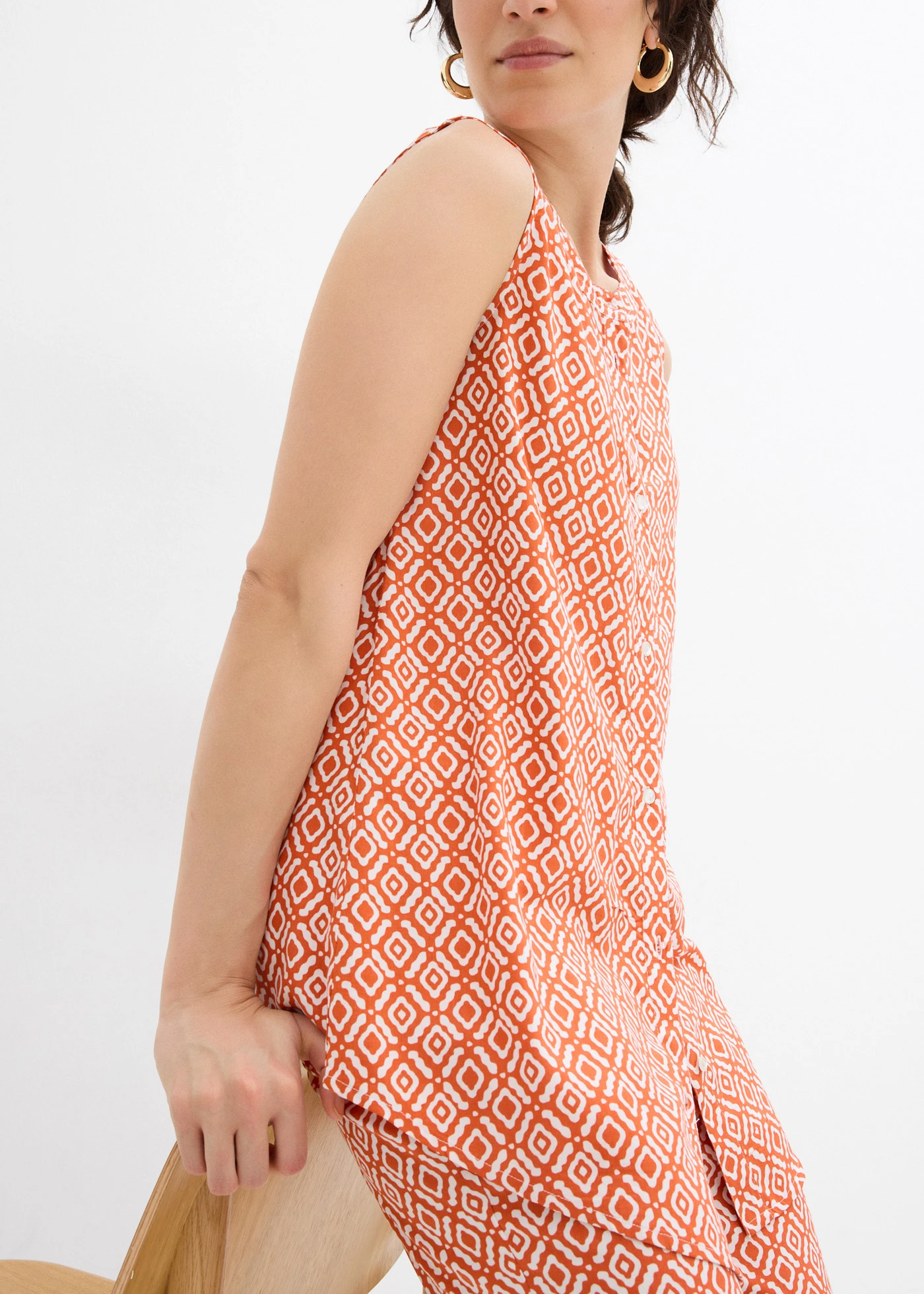 Dlouhá halenka z měkké viskózy • skořicově červená-přírodní bílá • bonprix obchod