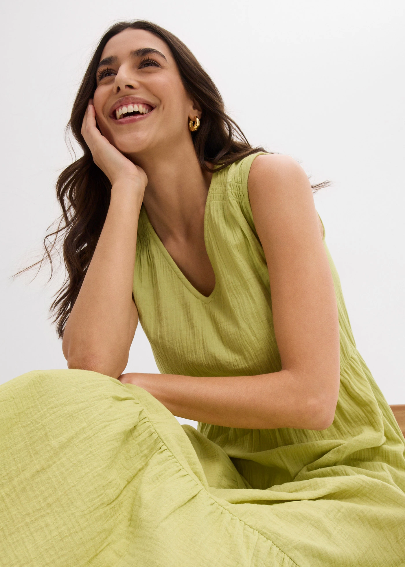 Šaty z měkkého mušelínu • matně pistáciová • bonprix obchod