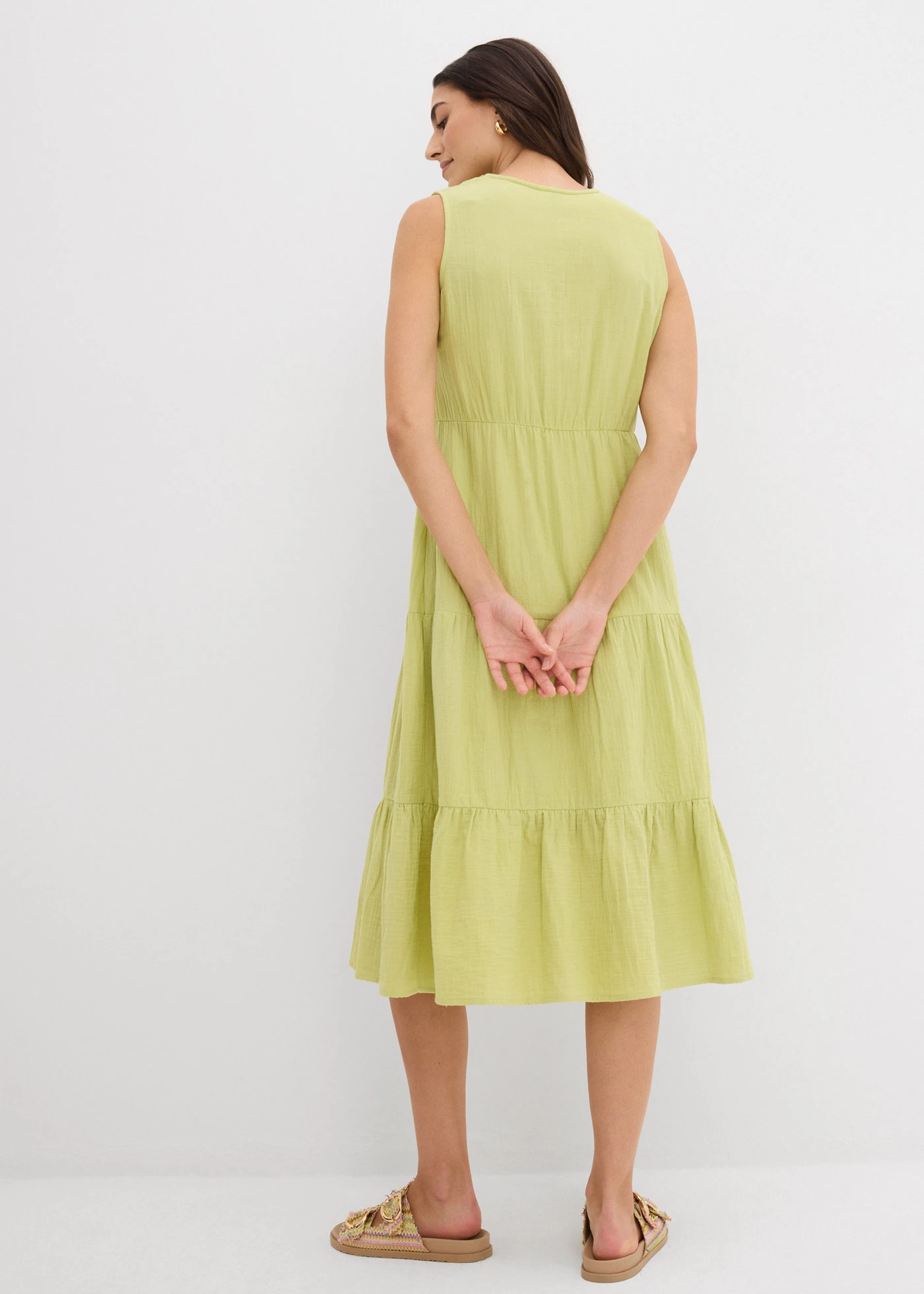 Šaty z měkkého mušelínu • matně pistáciová • bonprix obchod