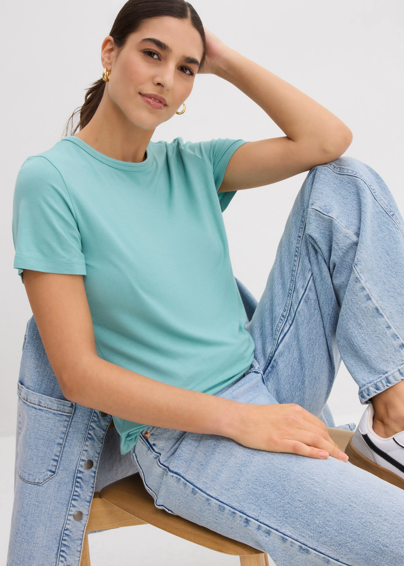 T-shirt en viscose fluide • turquoise clair • Boutique bonprix