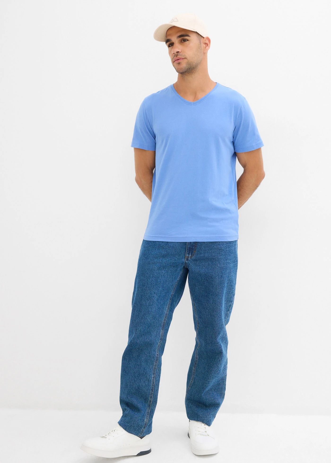 T-shirt met V-hals (set van 3) • hemelblauw+donkerblauw+rookblauw • bonprix online shop