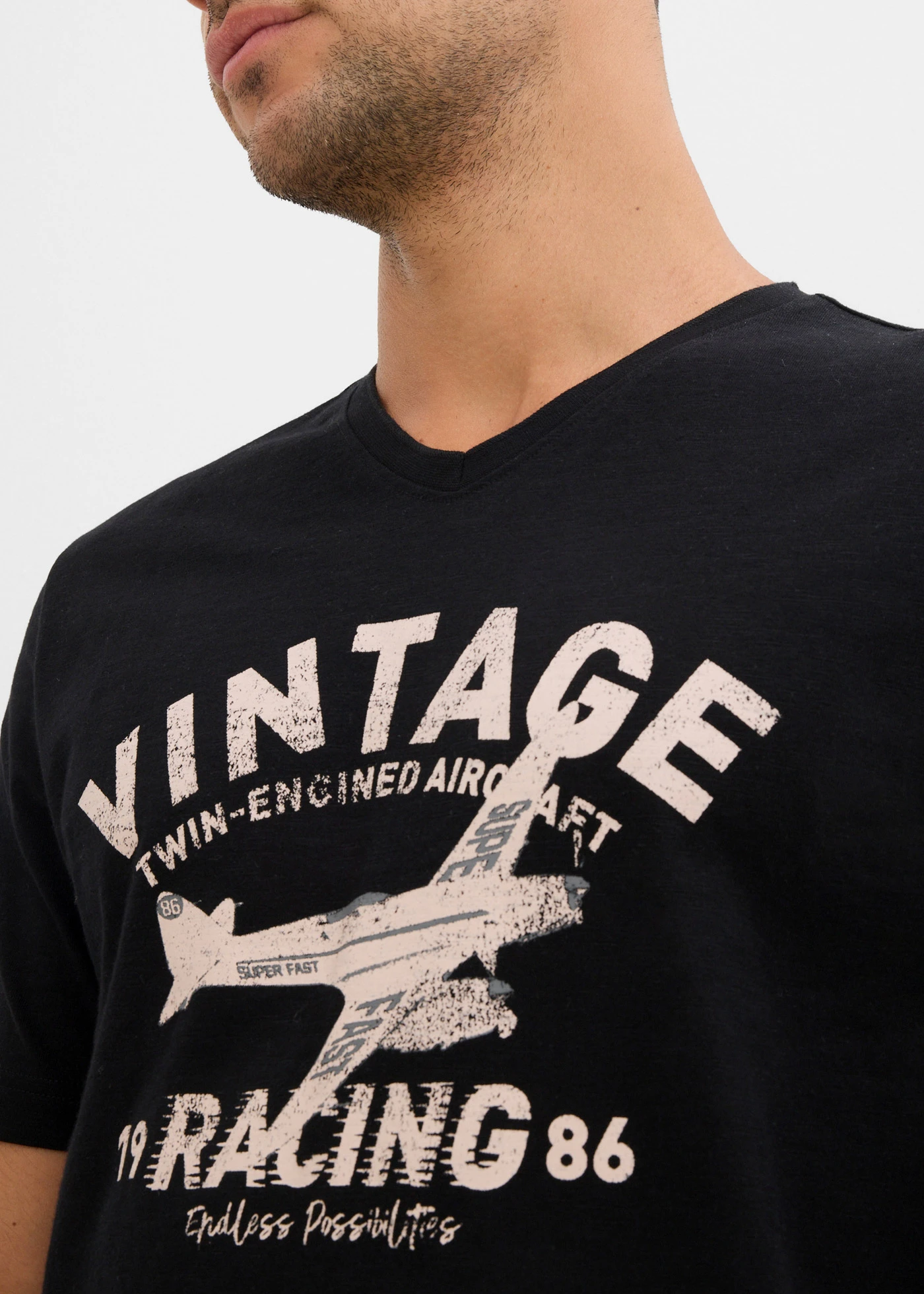 T-shirt van vlamgaren • zwart met print • bonprix online shop