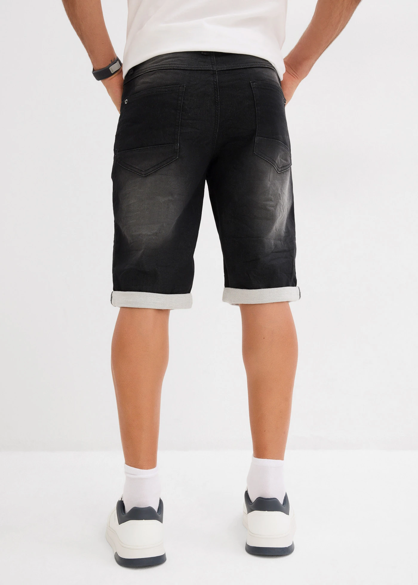 Bermudy z džínové teplákoviny, Relaxed Fit • černý denim used • bonprix obchod