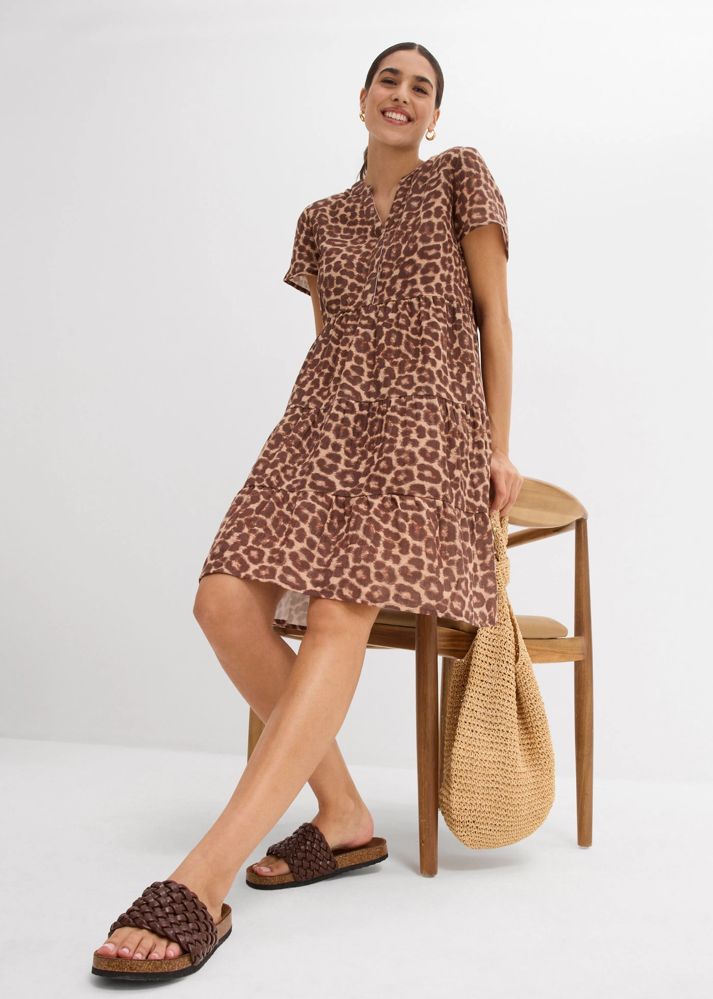 Jurk van zachte mouselline • bruin-middenbruin-kastanjebruin-natuursteen-amandelbeige luipaardprint • bonprix online shop