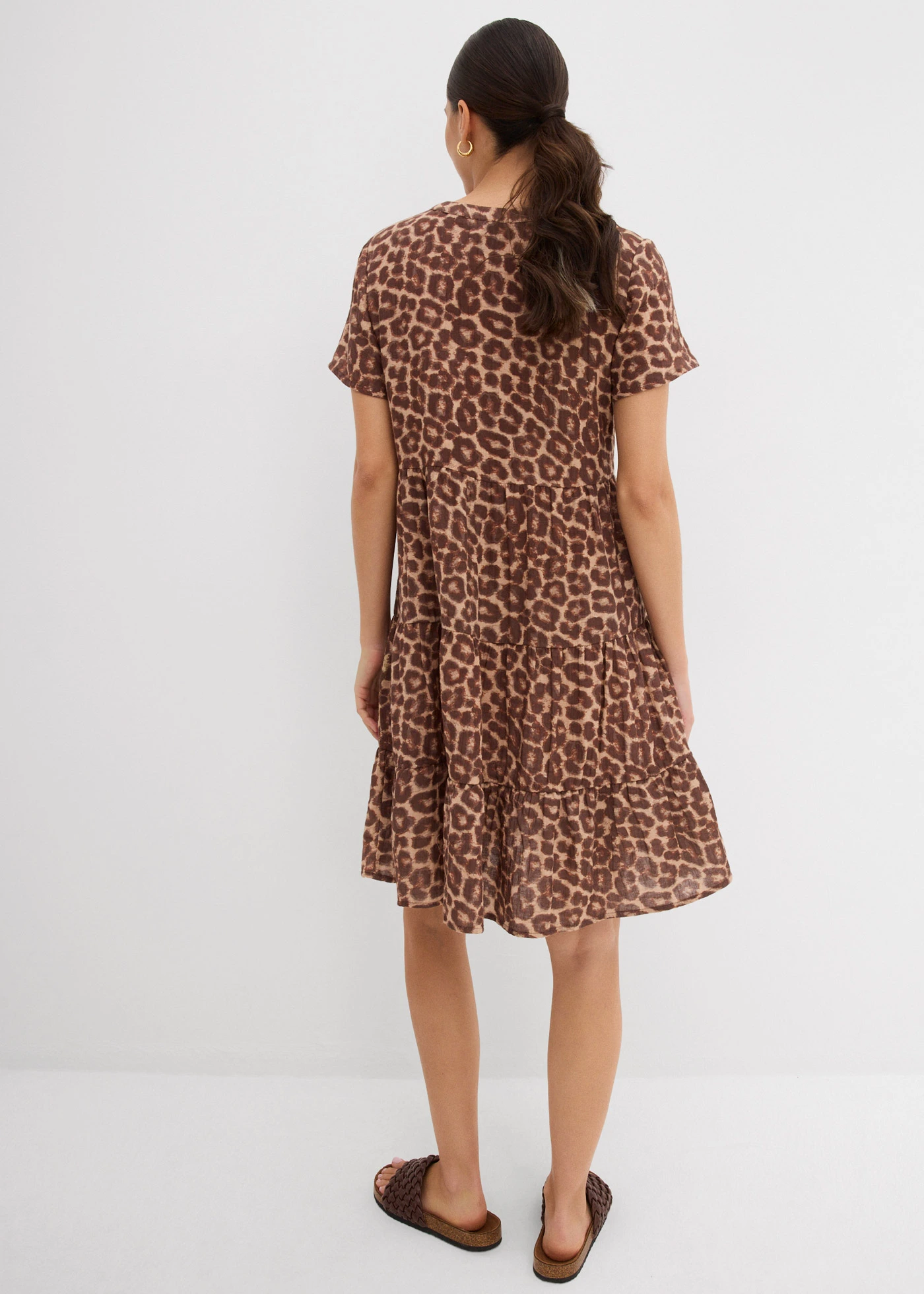 Jurk van zachte mouselline • bruin-middenbruin-kastanjebruin-natuursteen-amandelbeige luipaardprint • bonprix online shop