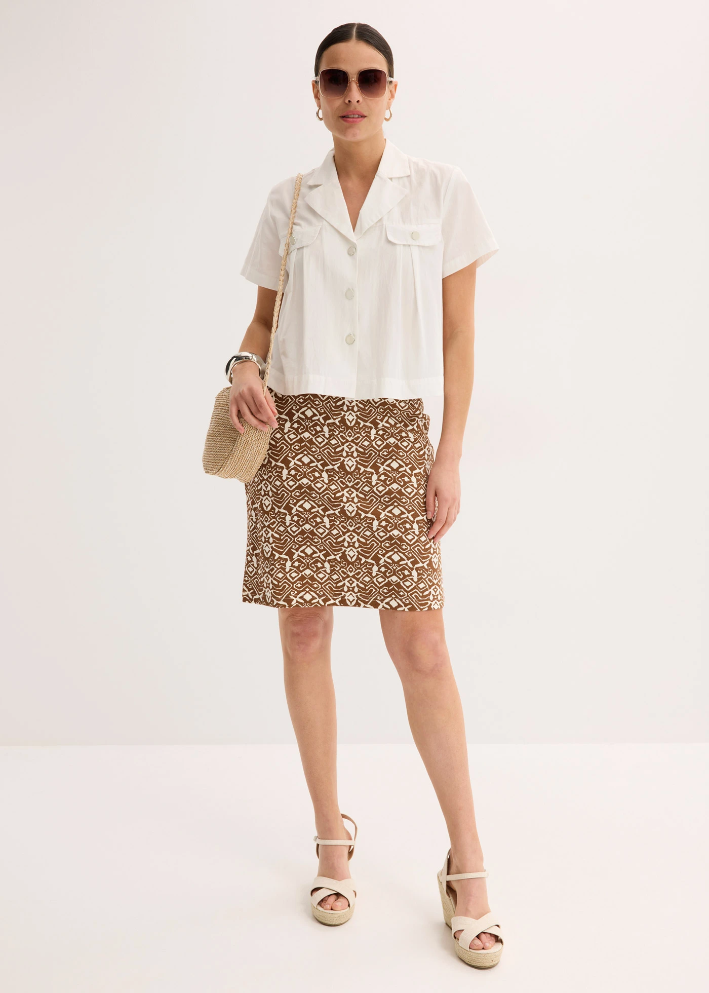 Žerzejová sukně • hnědá barva koření-béžová s grafickým potiskem • bonprix obchod