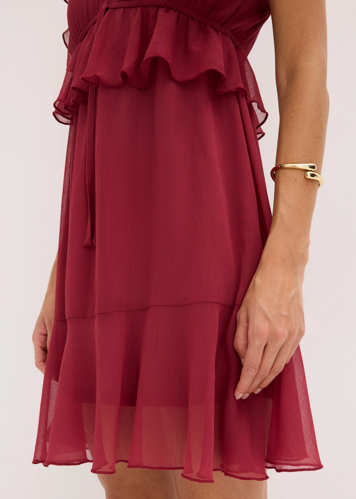 Šifonové šaty s áčkovou linií • švestkově červená • bonprix obchod