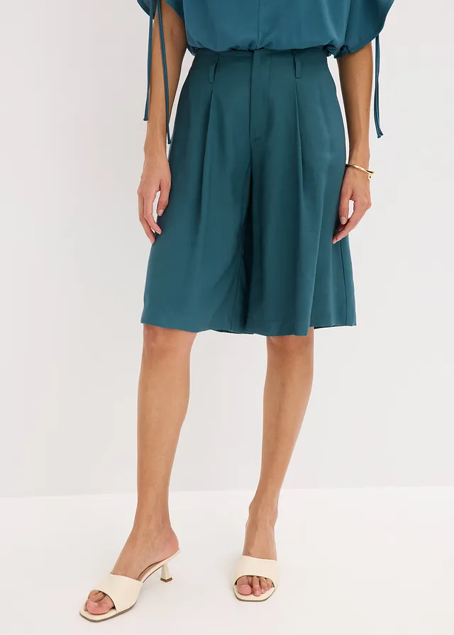 Wijde bermuda met bandplooien • pepergroen • product-page.page-title-suffix