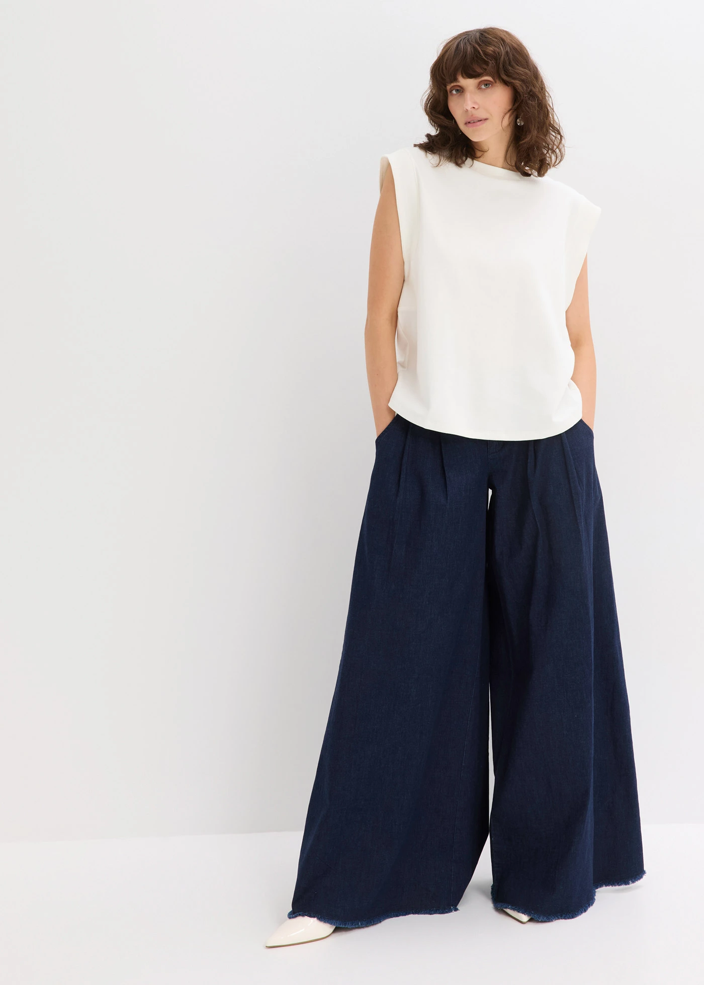 Top oversized cu inserție ripsată la mâneci • ecru • magazin bonprix