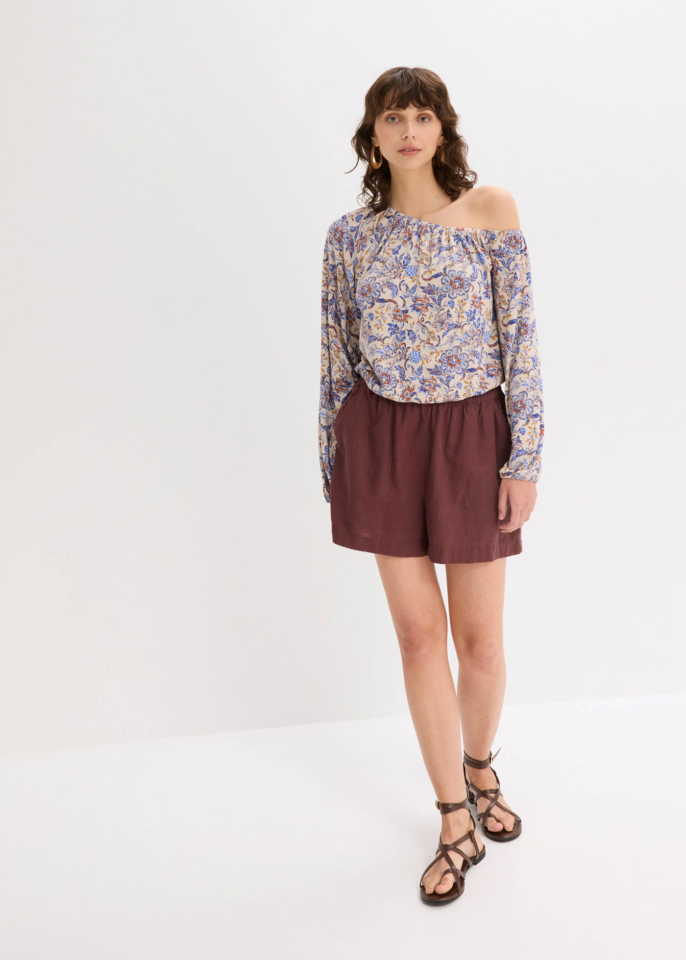 Tričko na jedno rameno • světle písková s květy • bonprix obchod