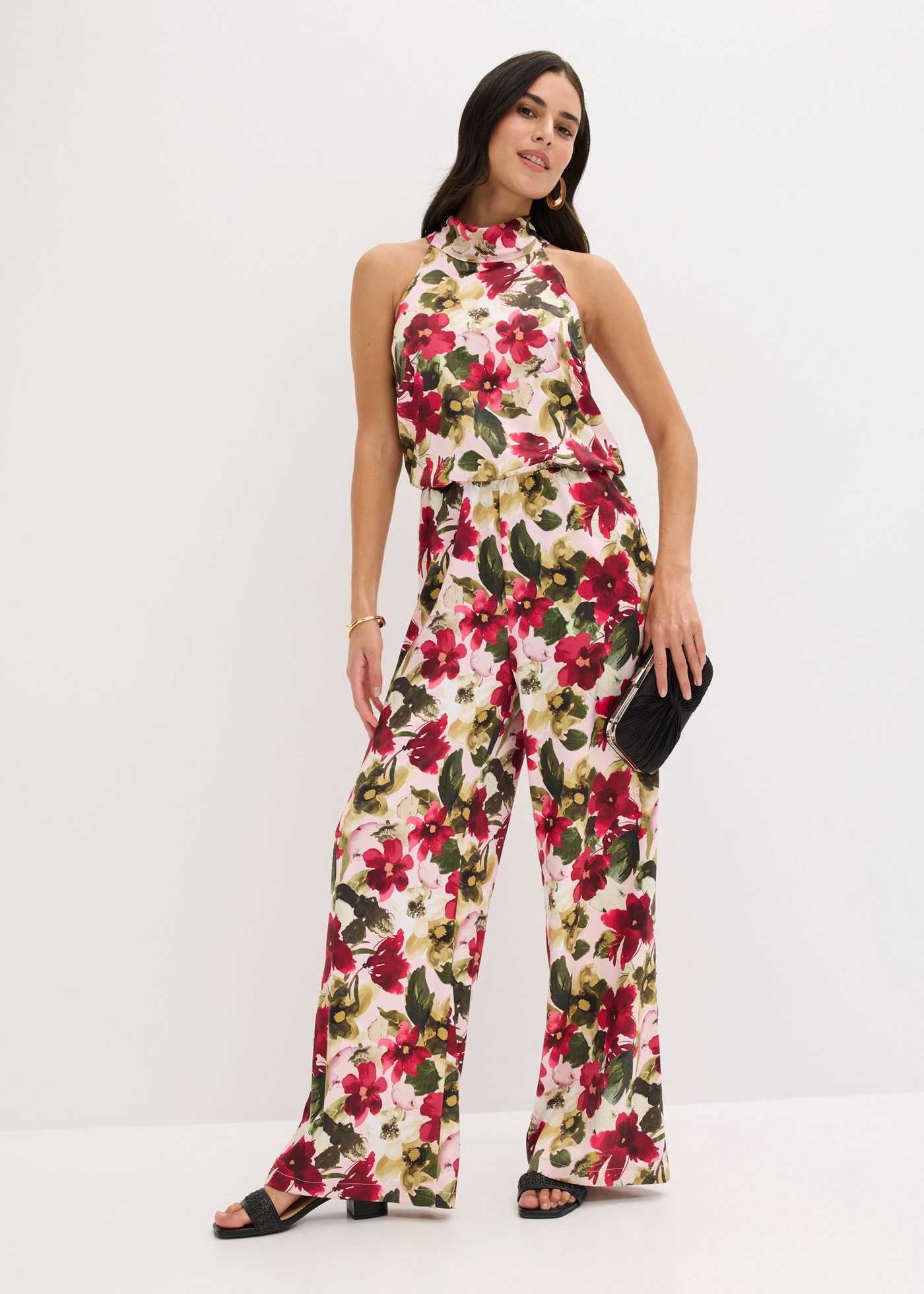 Jumpsuit van glanzend satijn • rood gebloemd • bonprix online shop