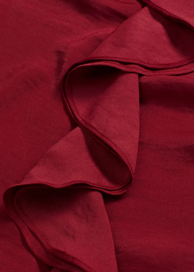 Top à bretelles fines en satin brillant • rouge • product-page.page-title-suffix