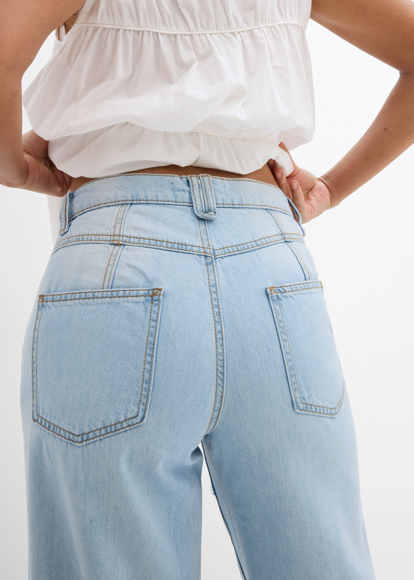 Baggy jeans mid waist super soft, cropped • ijsblauw denim used • bonprix online shop