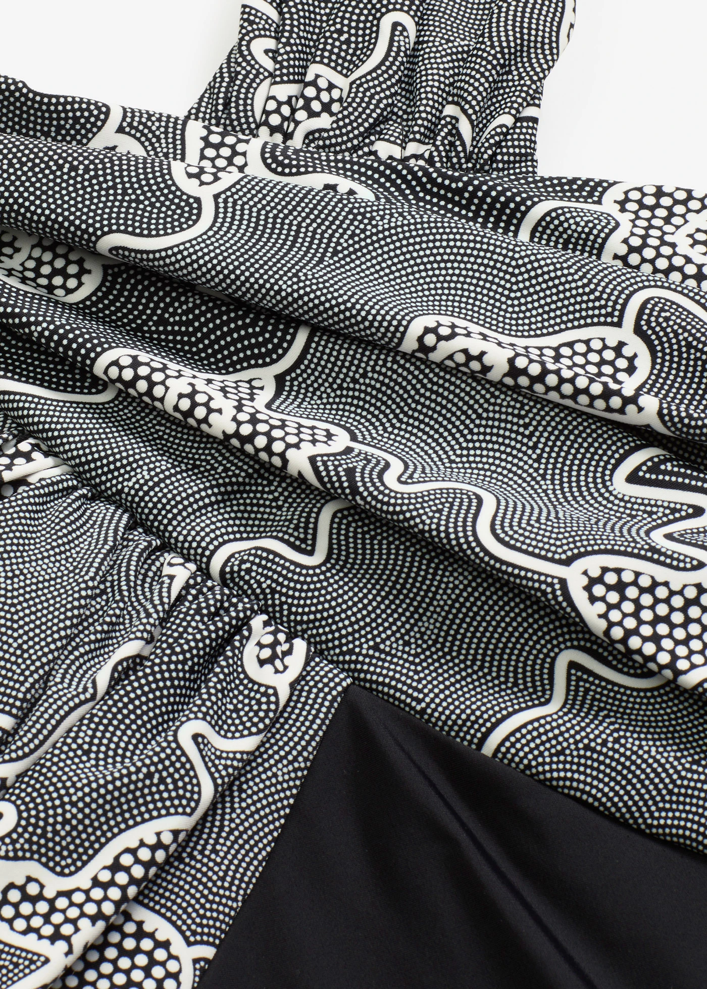 Koupací šaty se zavinovacím vzhledem • černá • bonprix obchod