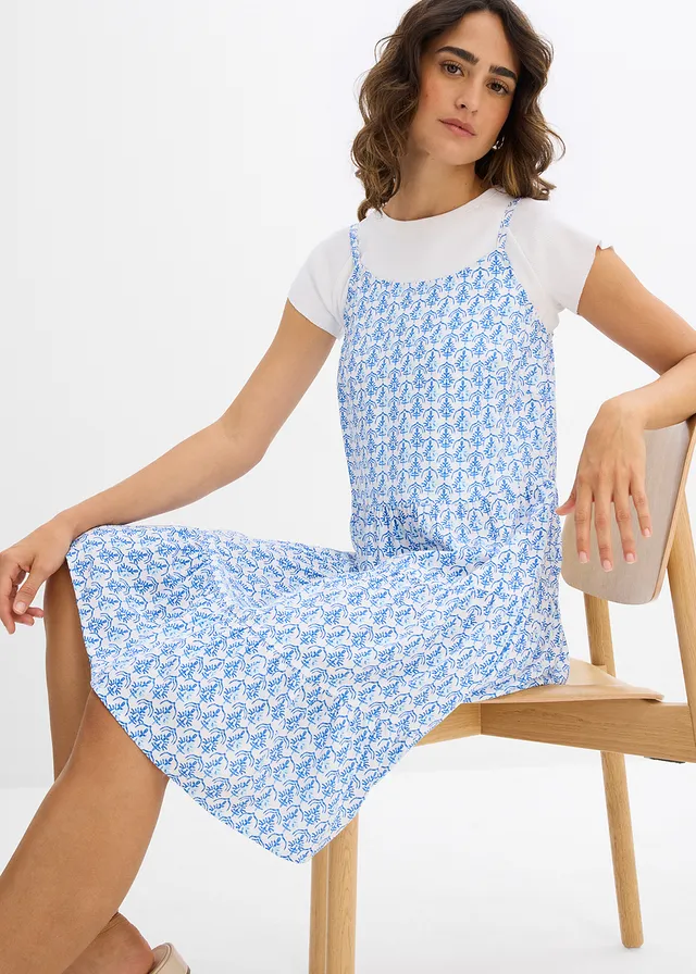Jurk met spaghettibandjes van soepele viscose • wit/arctisch blauw • product-page.page-title-suffix