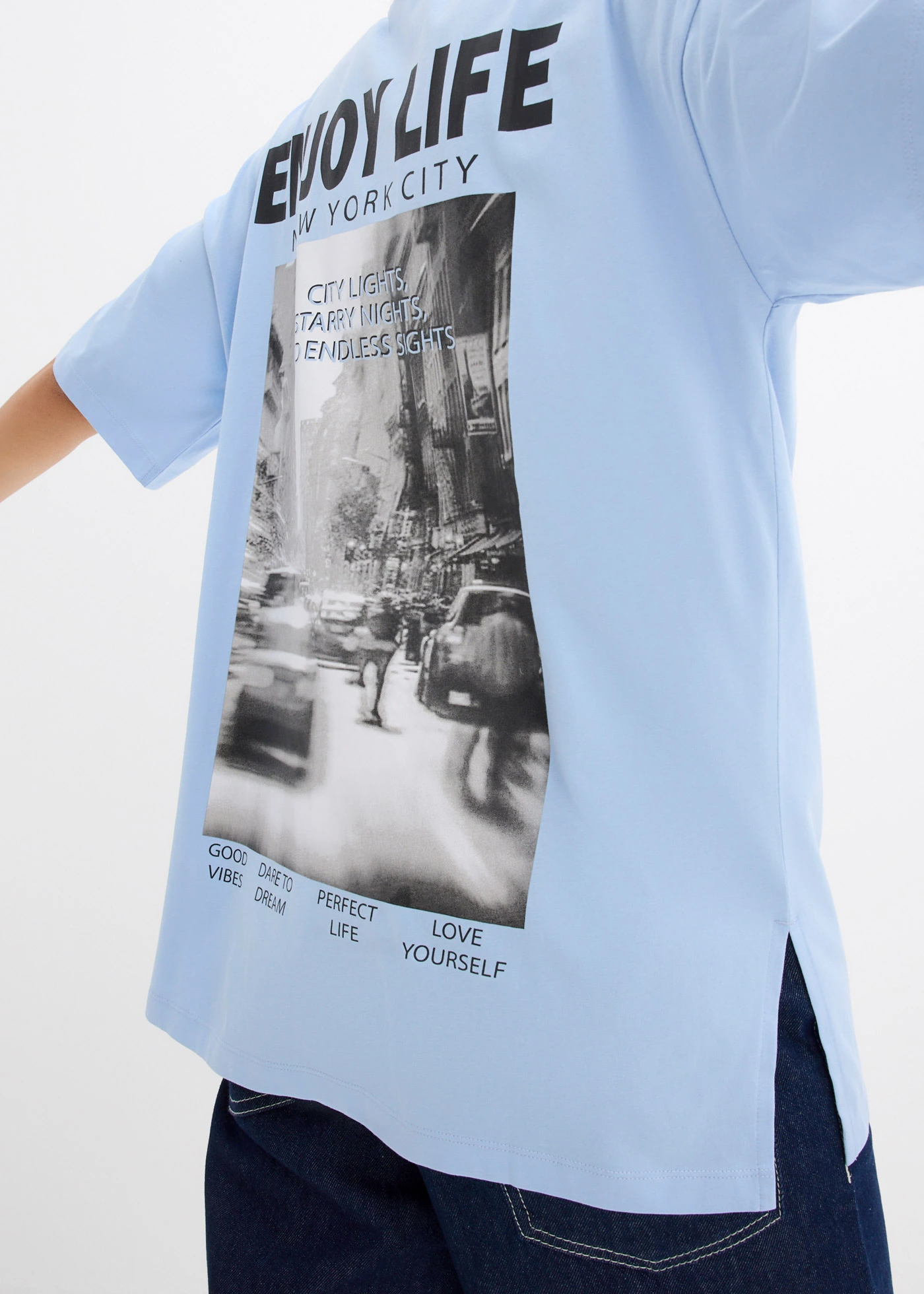 Oversize tričko z čisté organické bavlny • světle modrá s potiskem • bonprix obchod