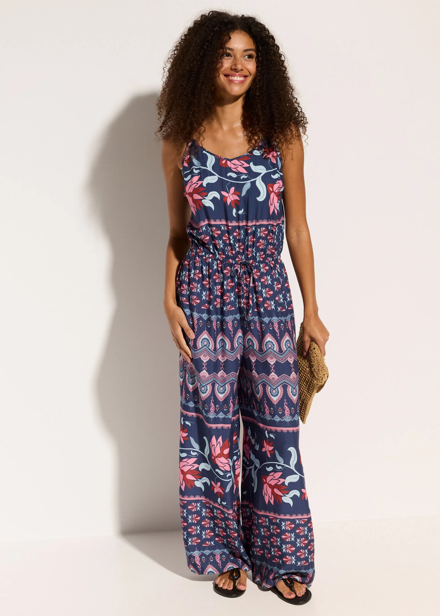 Dlouhý plážový overal ze splývavé viskózy • modro-růžová s potiskem • bonprix obchod