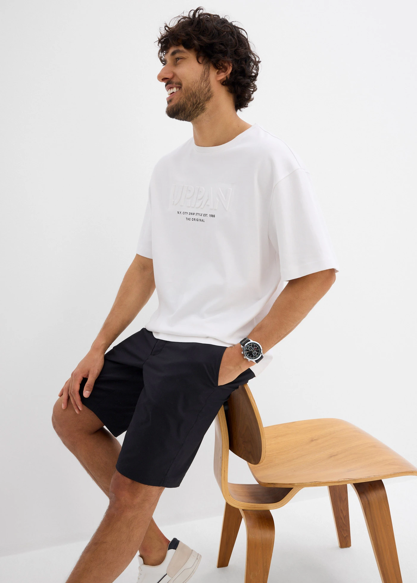 T-shirt met 3D print van zwaar biologisch katoen, loose fit • wit met print • bonprix online shop
