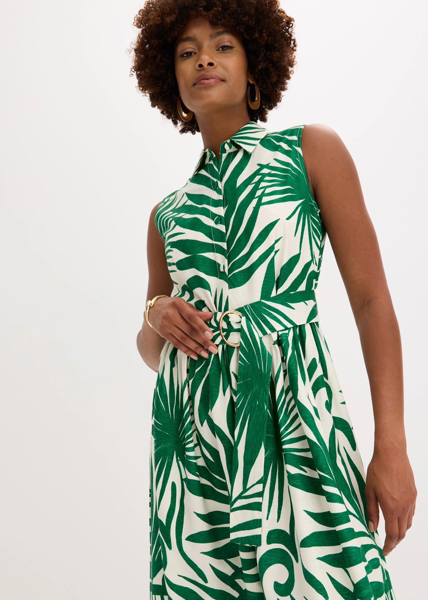 Robe col chemise en viscose • blanc-vert floral • Boutique bonprix