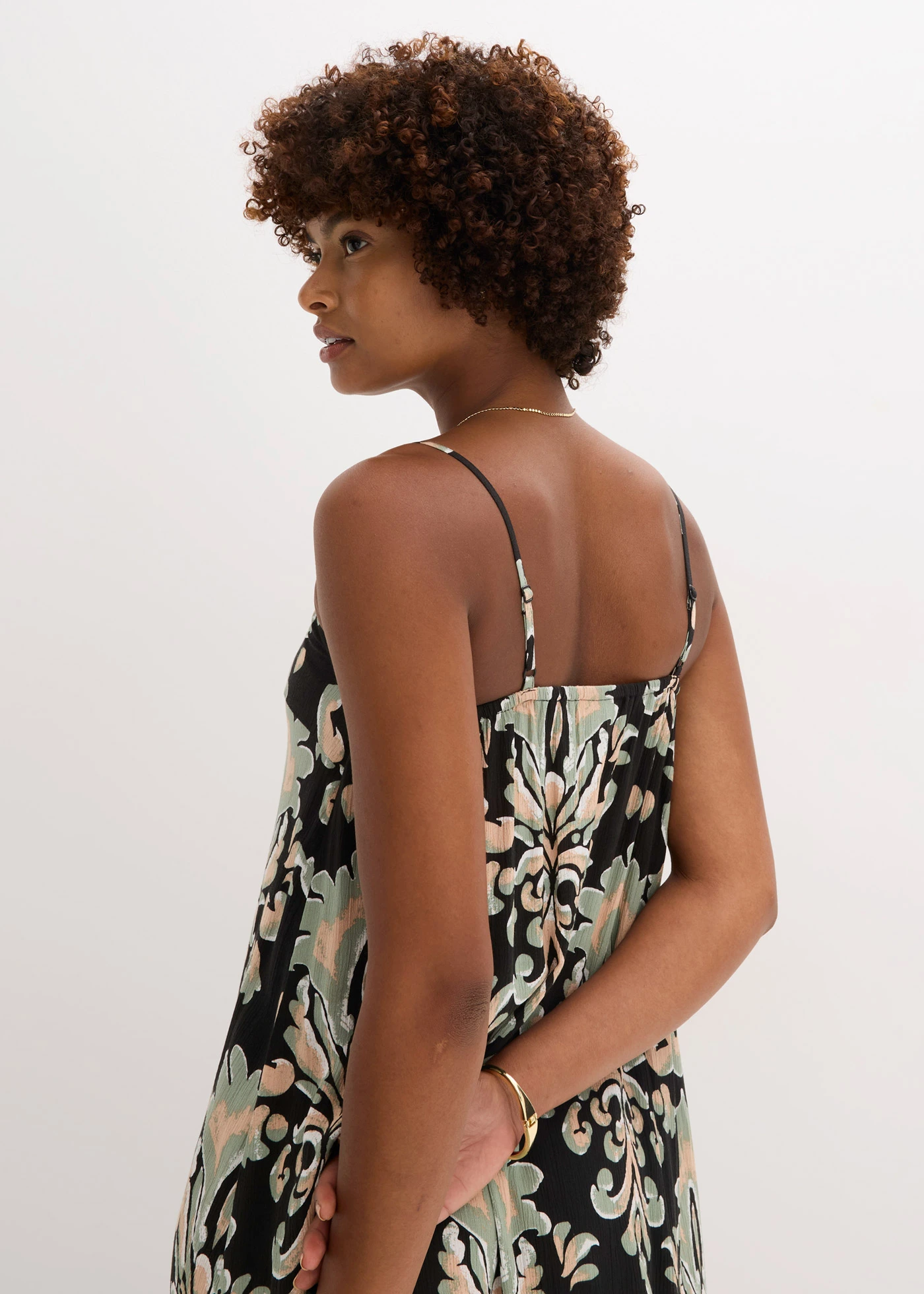 Šaty na ramínka, ze strukturované viskózy • černá • bonprix obchod