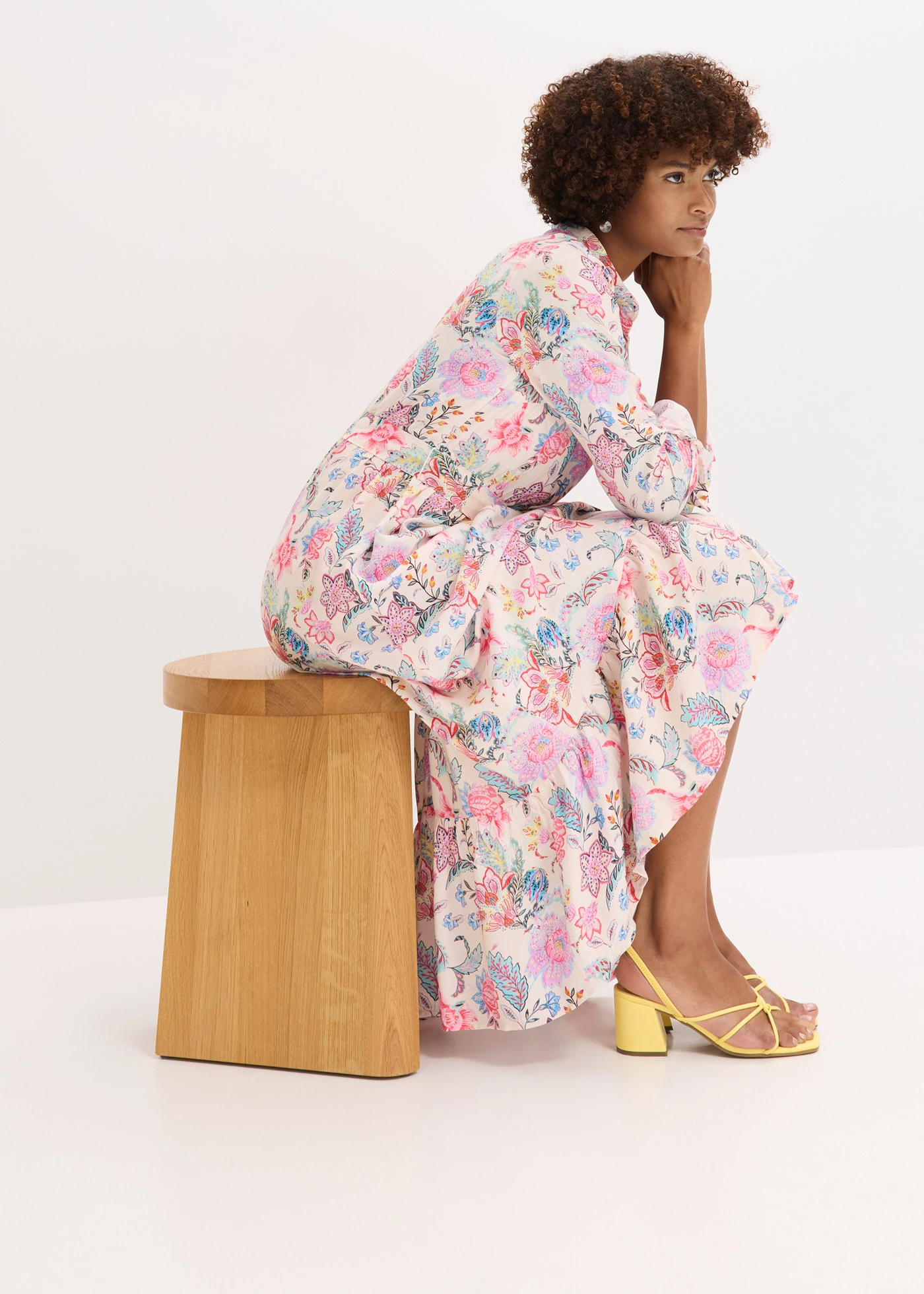 Robe longue à imprimé floral • magenta à fleurs • Boutique bonprix