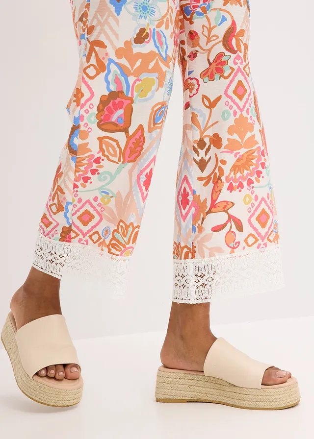 Pantalon avec bordure dentelle • écru imprimé • product-page.page-title-suffix