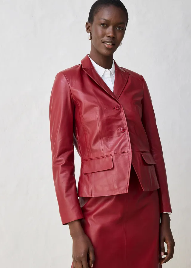 Blazer court en cuir d’agneau nappa • rouge châtaigne • product-page.page-title-suffix