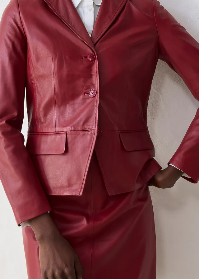 Blazer court en cuir d’agneau nappa • rouge châtaigne • product-page.page-title-suffix