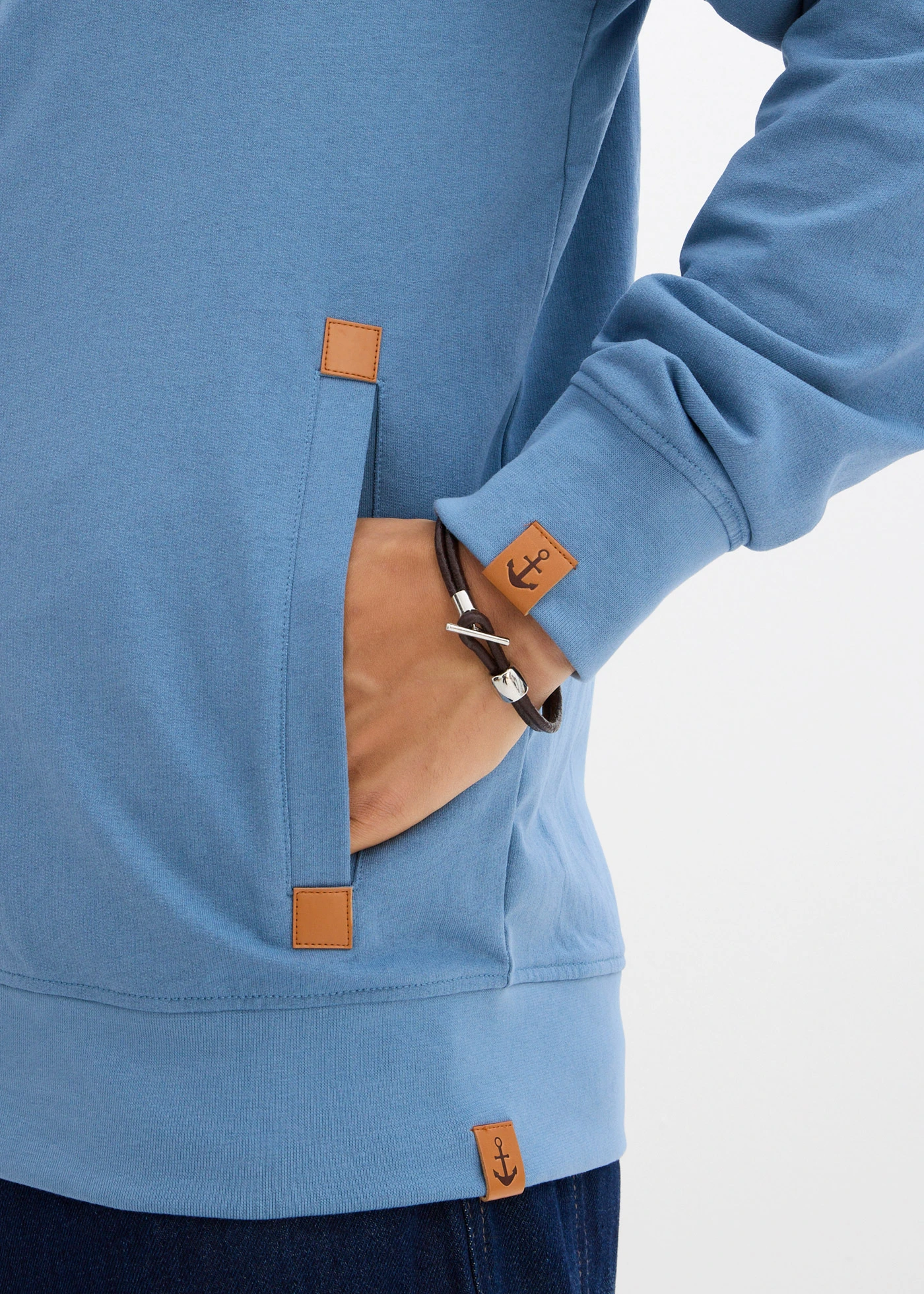 Sweatvest met een capuchon en imitatieleleren details • golf blauw • bonprix online shop