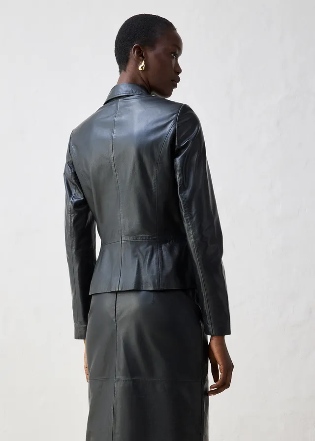Korte blazer van lamsnappa • zwart • product-page.page-title-suffix