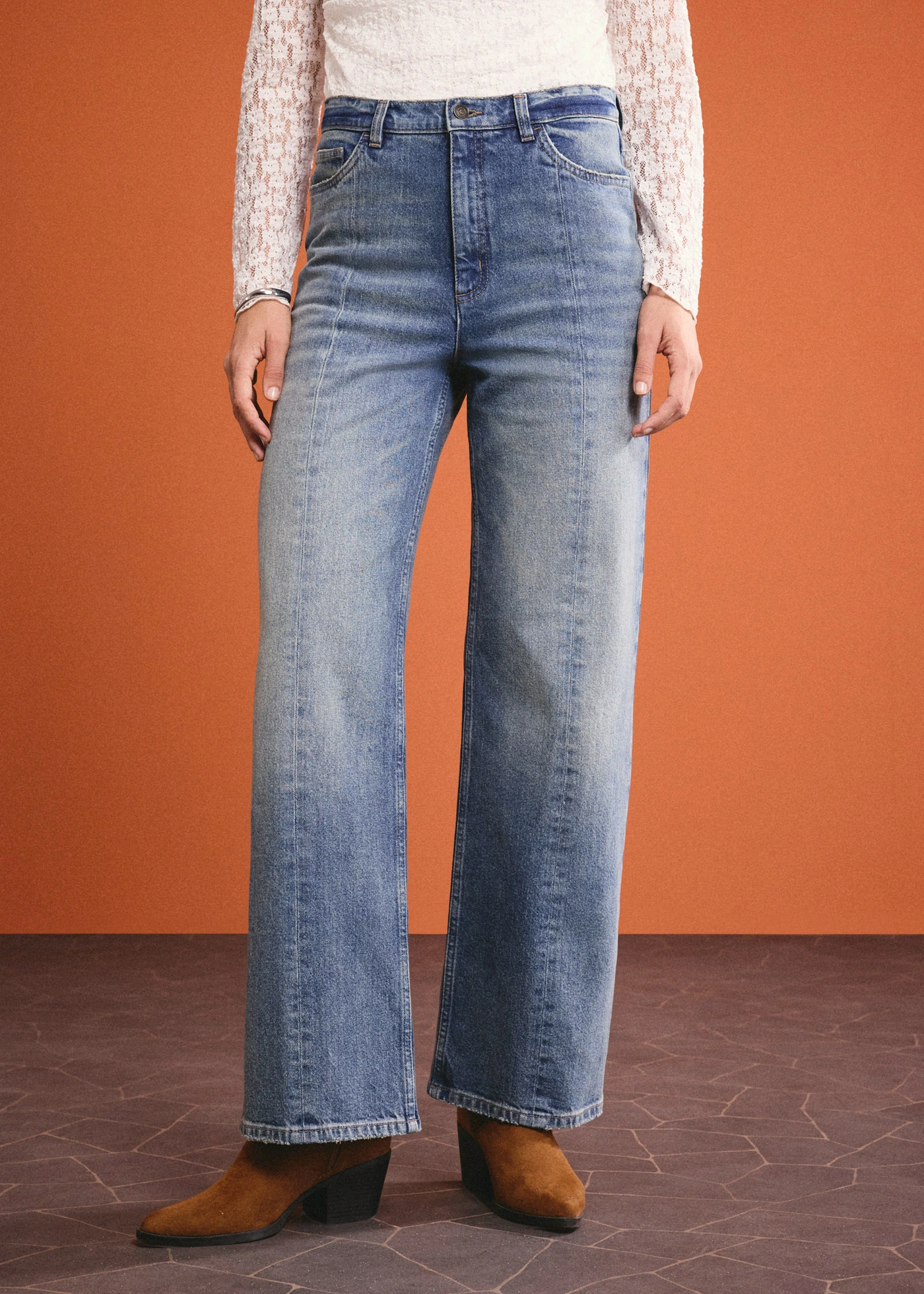 Loose Straight sztreccsfarmer, High Waist • világoskék denim, használt hatású • bonprix áruház