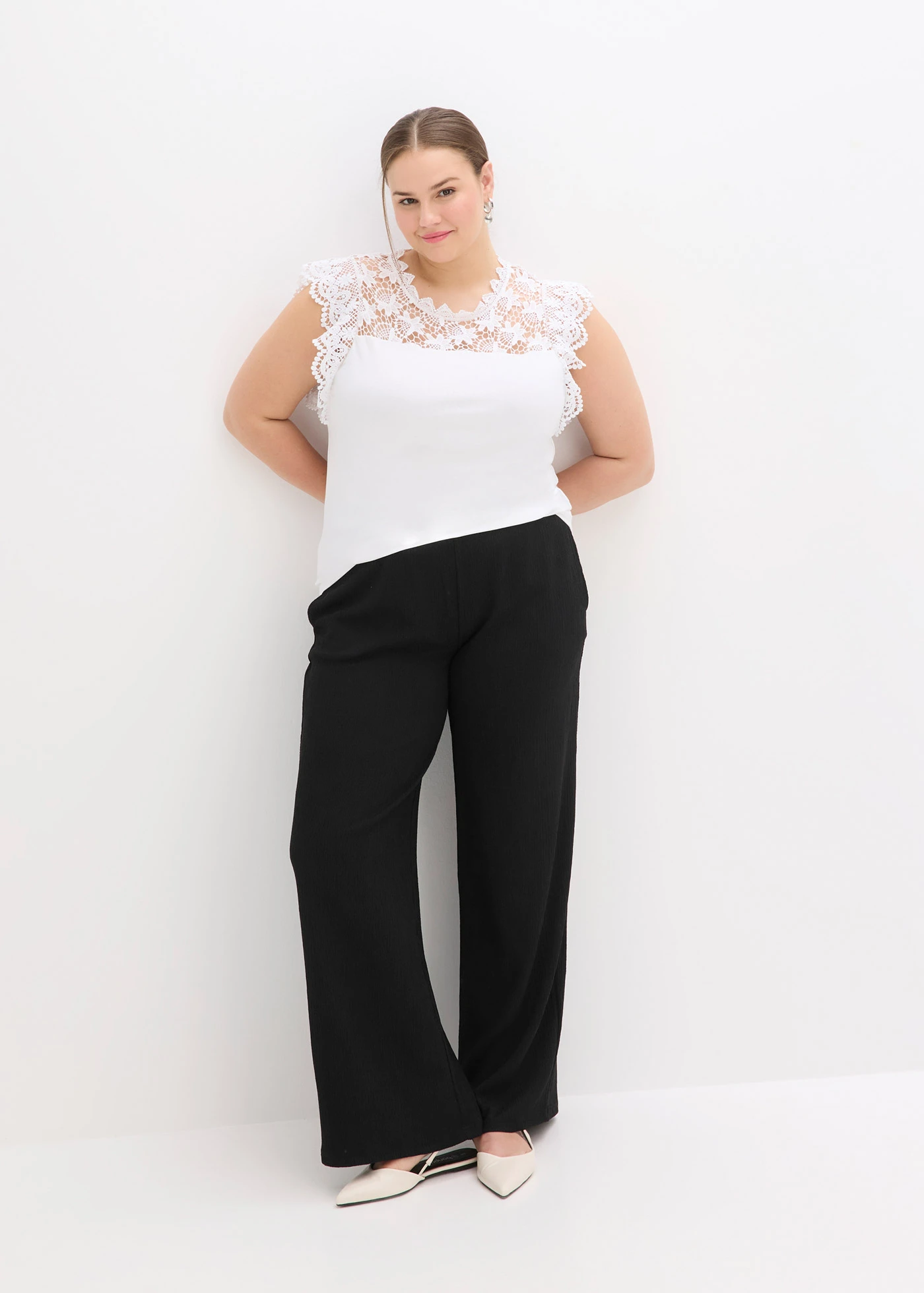 Shirt met kant • wit plus size • product-page.page-title-suffix