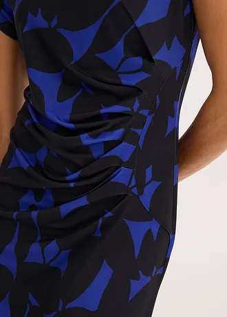 Žerzejové šaty, z recyklovaného polyesteru • safírově modro-černá s květy • bonprix obchod