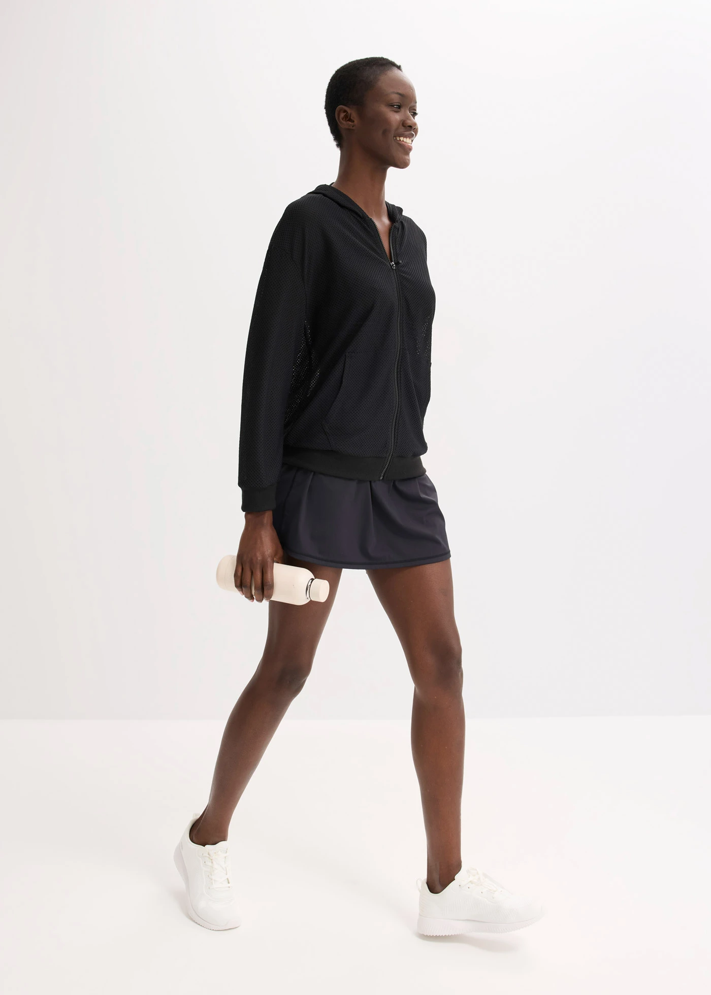 Průhledná sportovní bunda ze síťoviny, oversize • černá • bonprix obchod