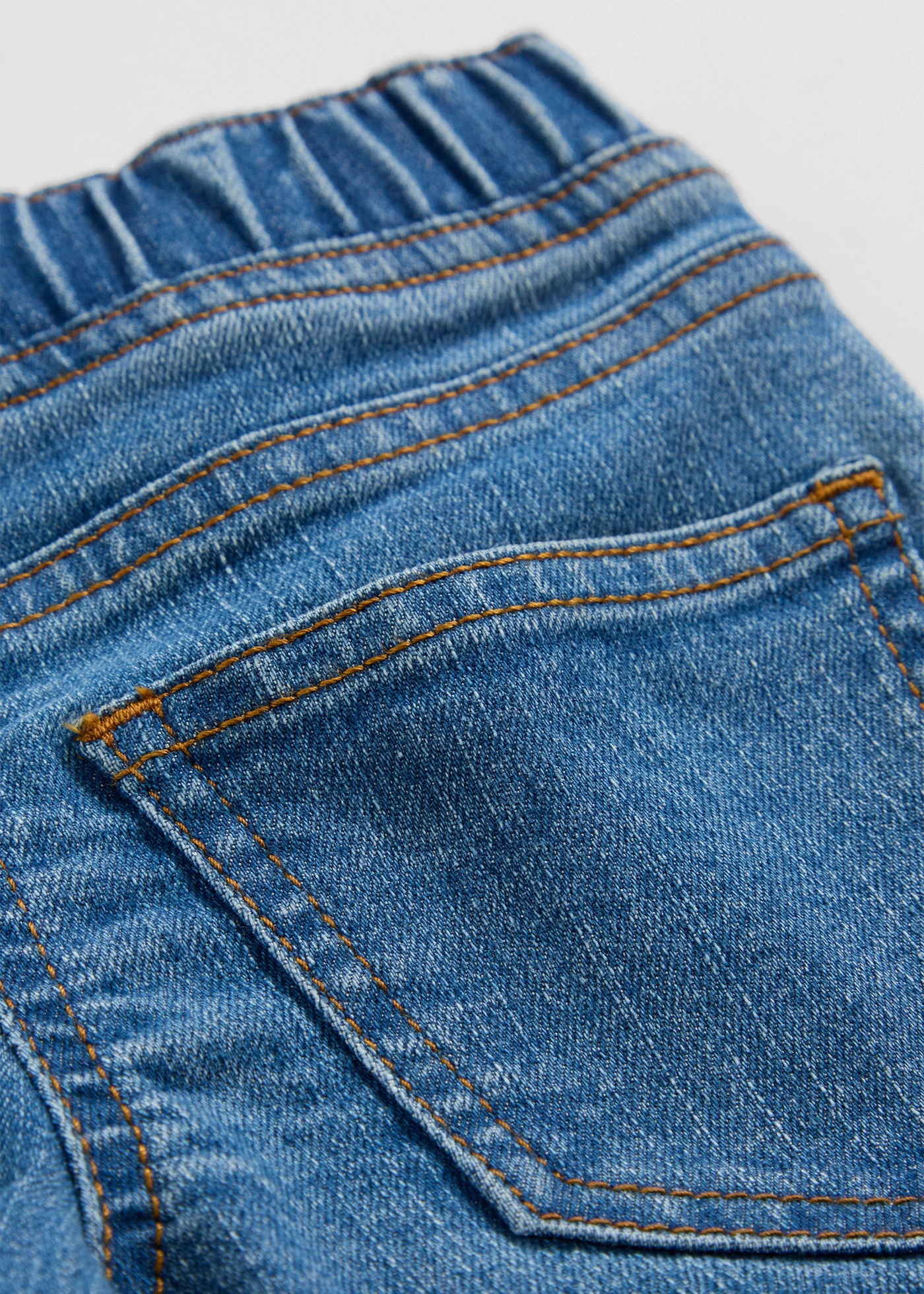 Jegging taille normal et élastiquée • bleu moyen denim • Boutique bonprix