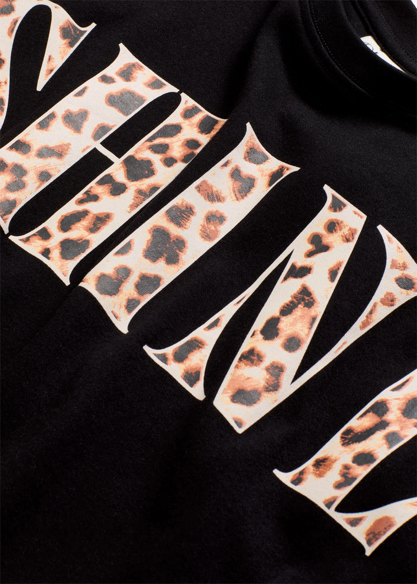Cropped T-shirt van biologisch katoen • zwart luipaardprint • bonprix online shop