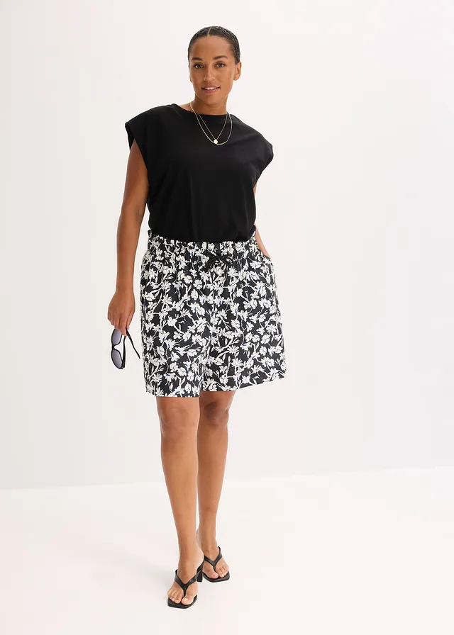 Linnen short, Kleur: zwart-wolwit-gentiaanblauw gebloemd
