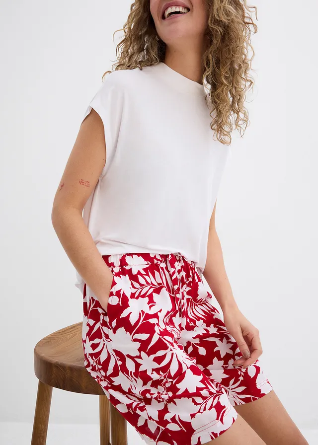 Wijde viscose short met high waist comfortband • chilirood/wit gebloemd • product-page.page-title-suffix