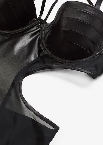 Body tanga ouvert z materiálu s mokrou úpravou • černá • bonprix obchod
