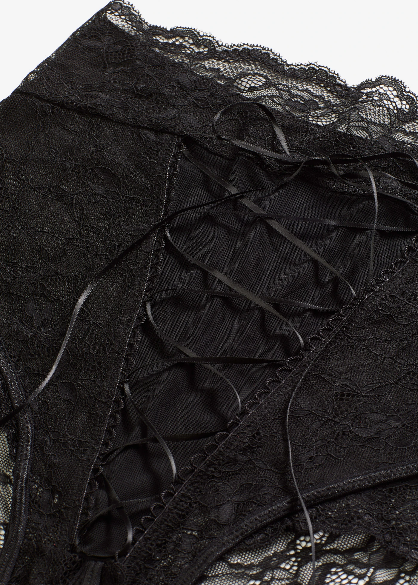 Vysoké kalhotky ouvert • černá • bonprix obchod