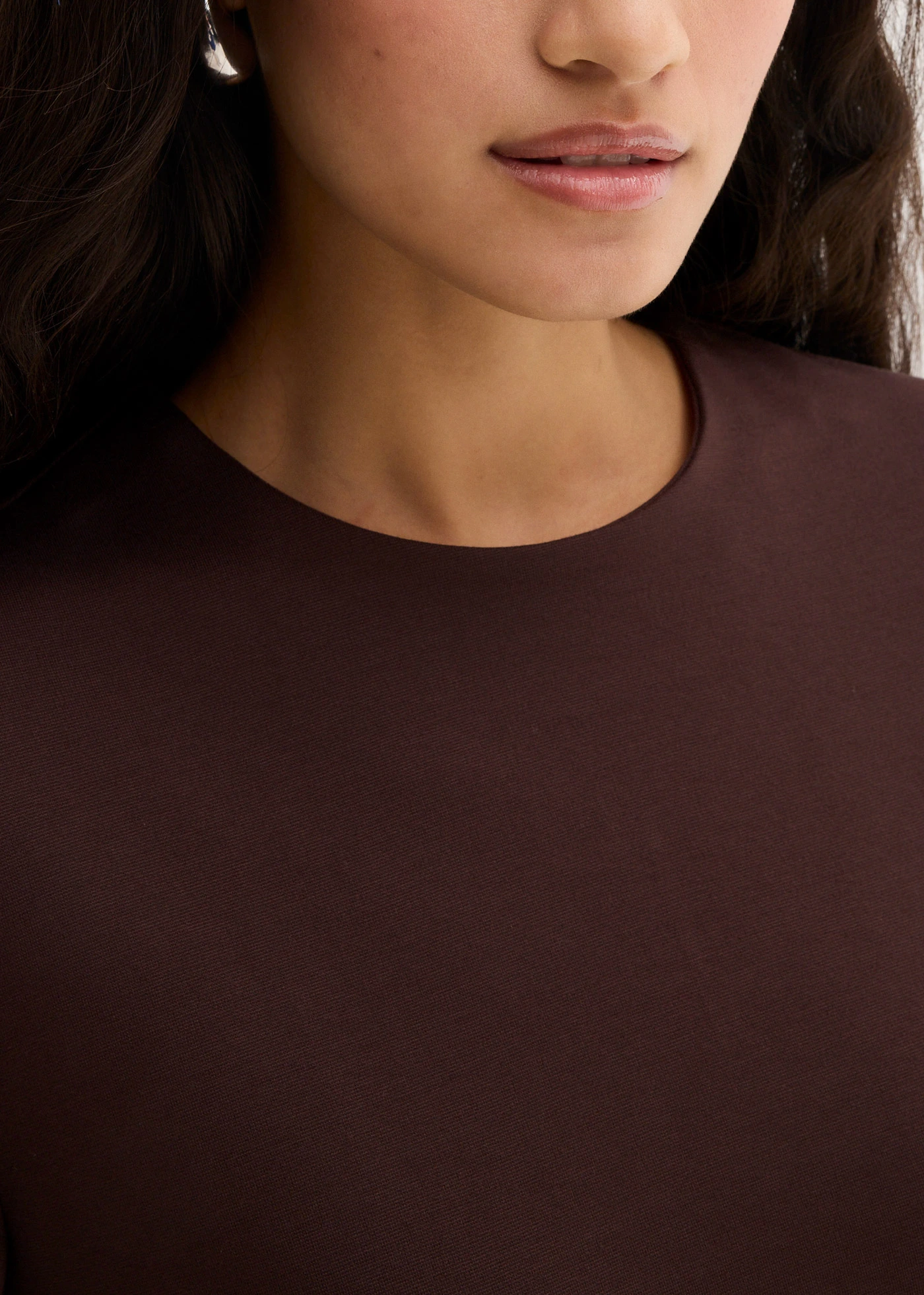 T-shirt confortable en Punto di Roma • marron foncé • Boutique bonprix