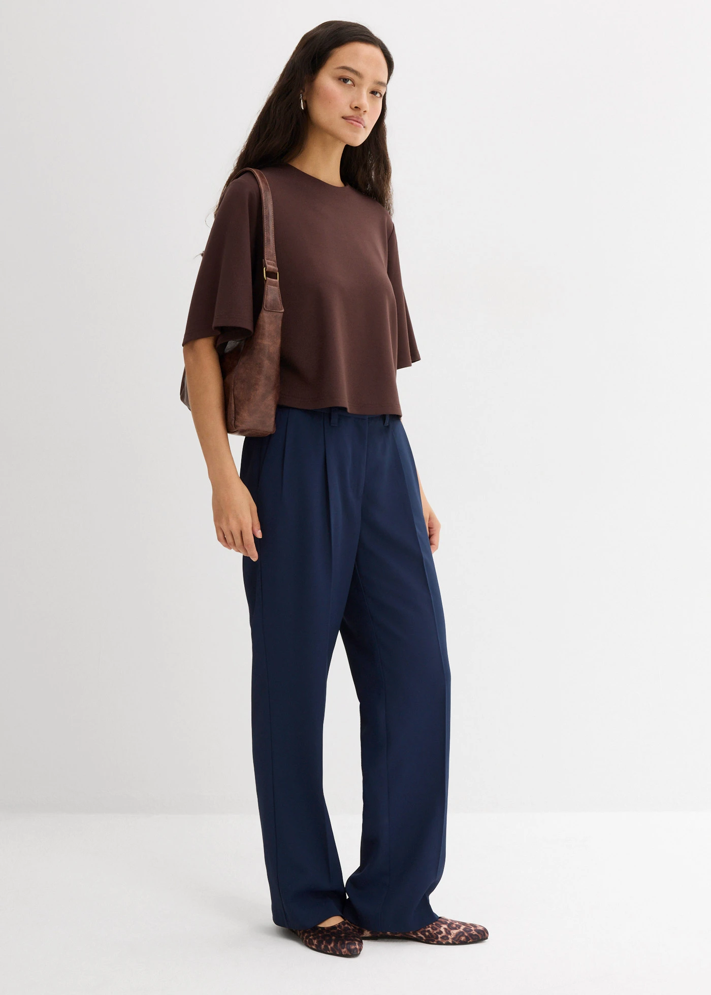 T-shirt confortable en Punto di Roma • marron foncé • Boutique bonprix