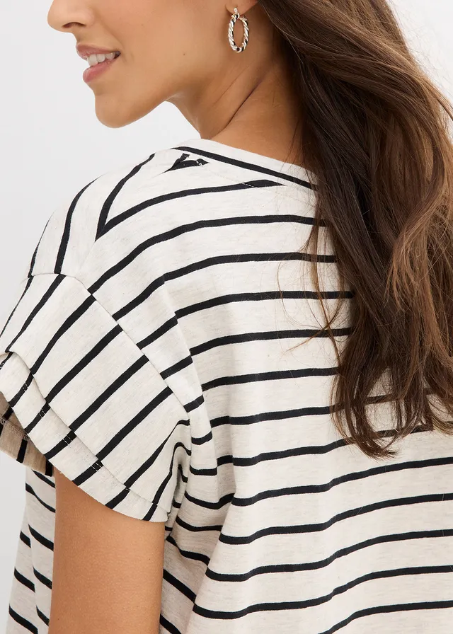 Gestreepte shirt met volantmouwen • ecru-zwart gestreept • product-page.page-title-suffix
