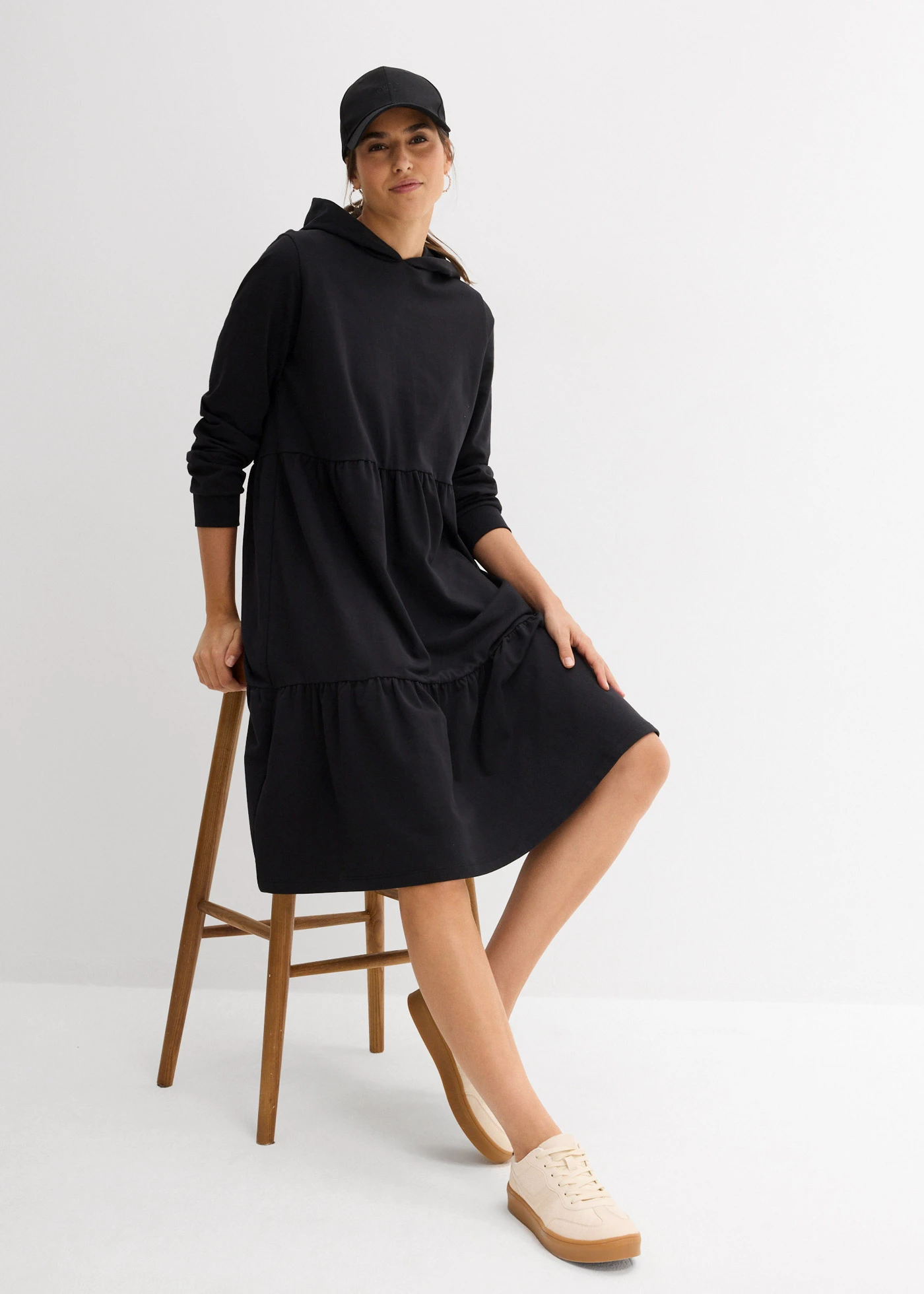 Robe sweat • noir • Boutique bonprix