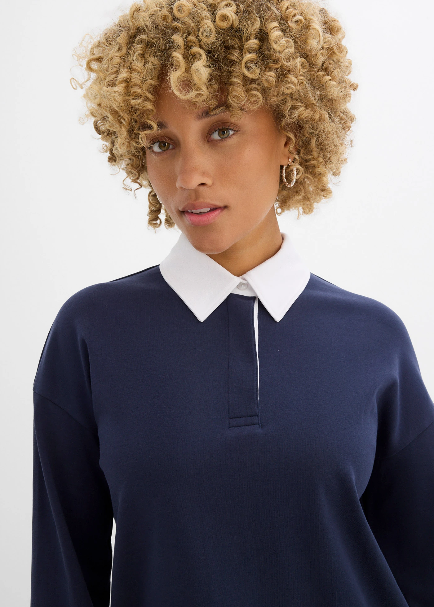 Polo en interlock • bleu foncé/blanc • Boutique bonprix