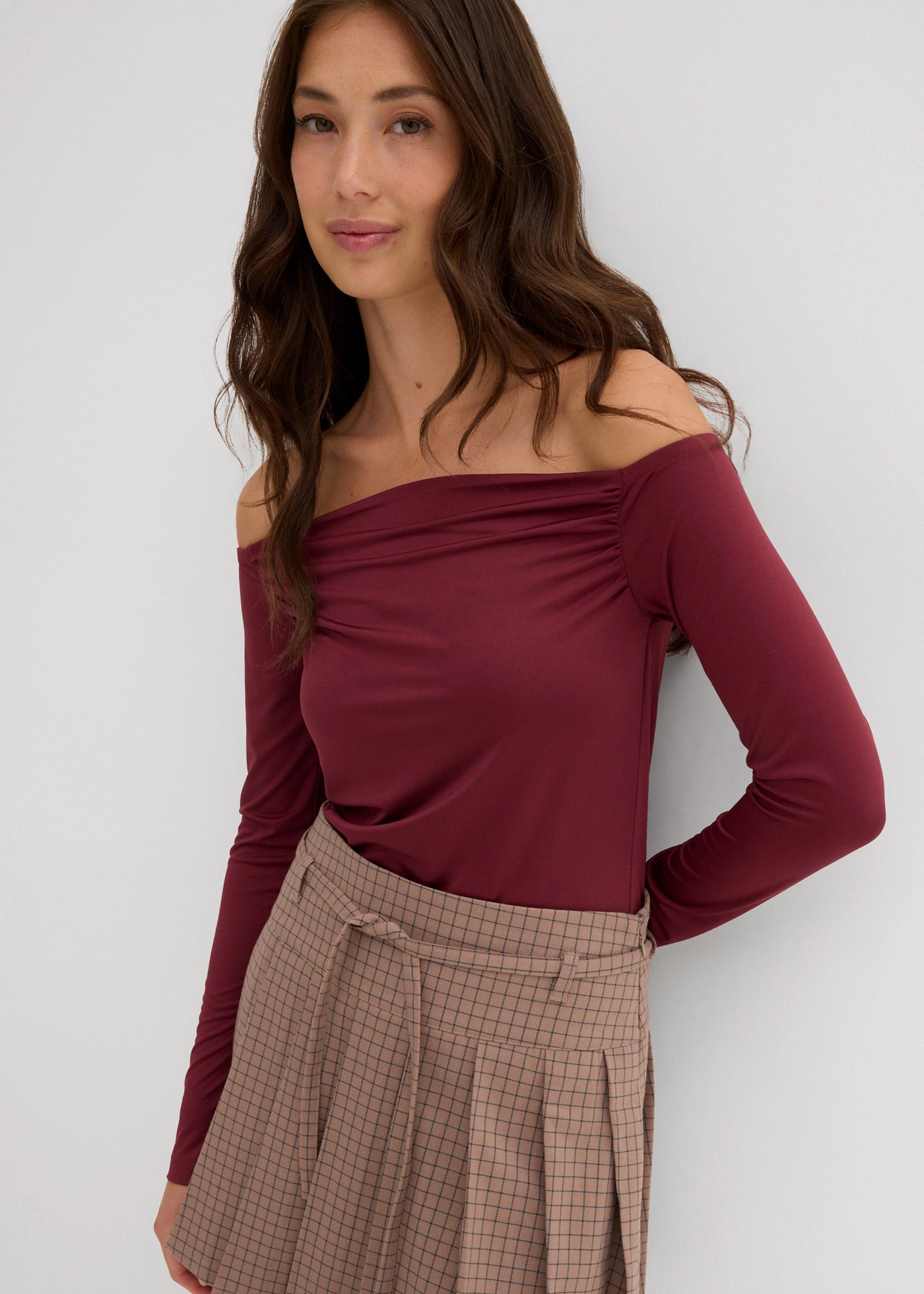 T-shirt col Bardot en jersey léger • bordeaux • Boutique bonprix