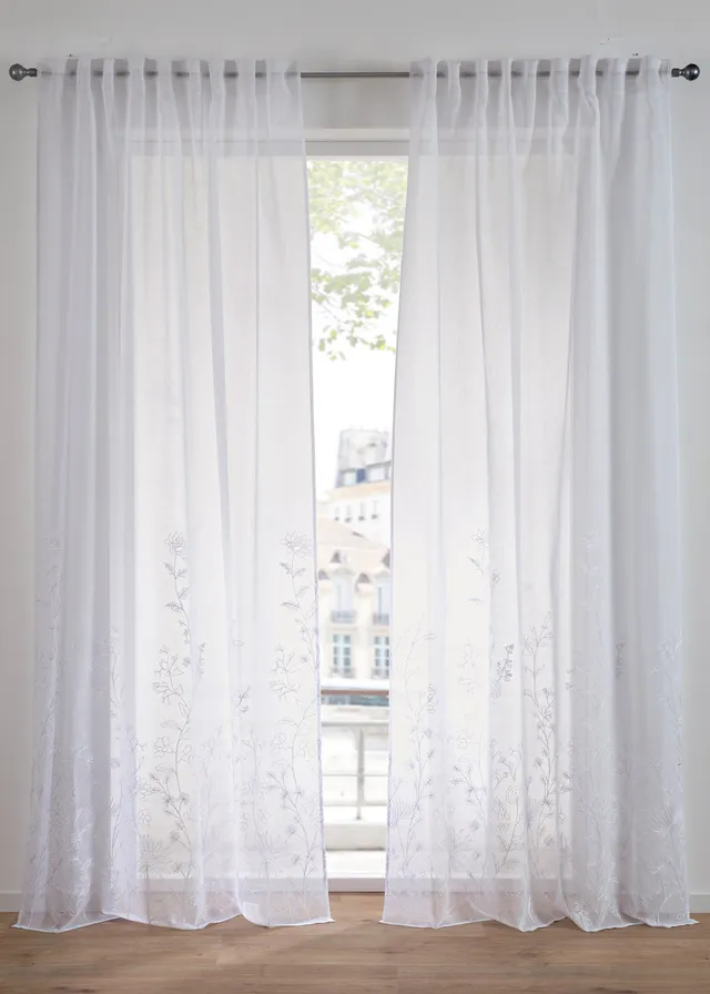 Záclona s recyklovaným polyesterem (1 ks v balení) • bílá s květy • bonprix obchod