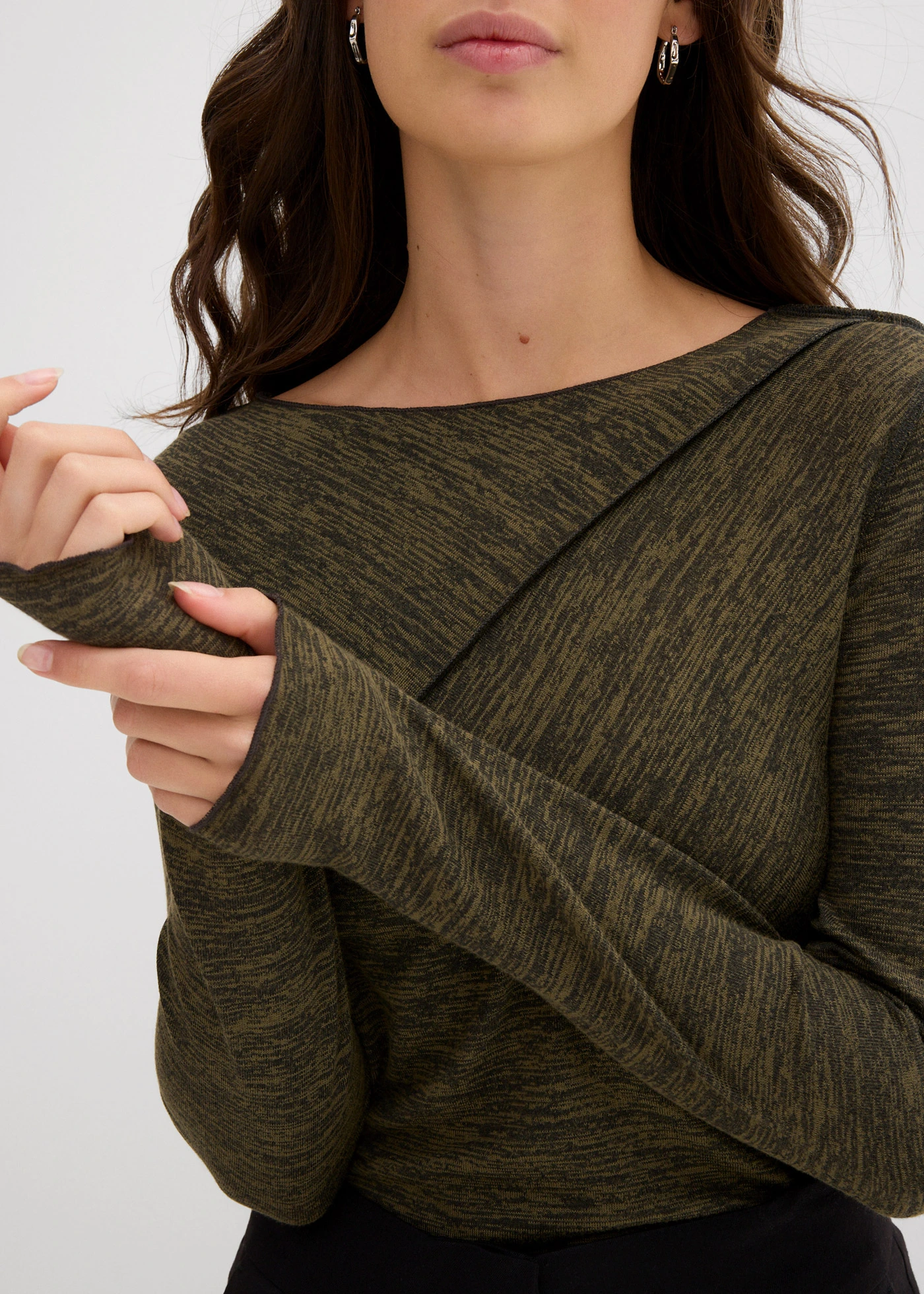 Triko s dlouhým rukávem, z měkké viskózové směsi • olivová s melírem • bonprix obchod