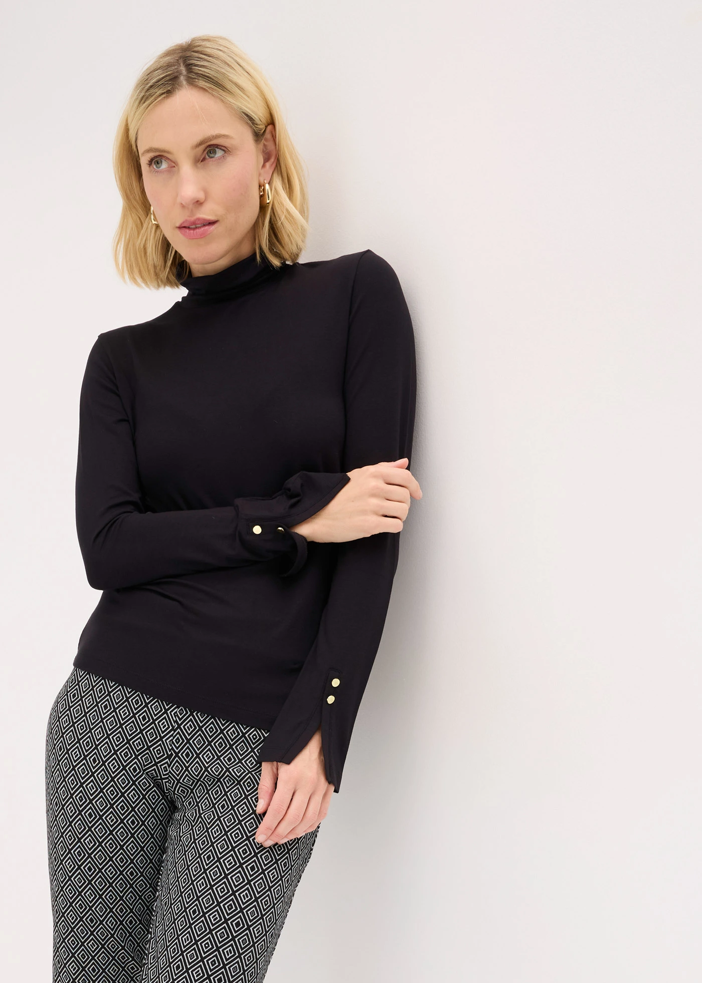 Rolák s dekorativními knoflíky • černá • bonprix obchod