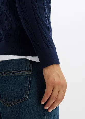 Svetr z jemné pleteniny z měkké bavlněné směsi, s copánkovým vzorem, Slim Fit • tmavě modrá • bonprix obchod